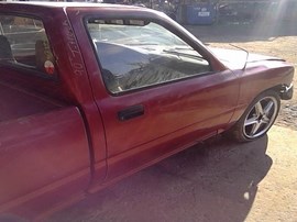 1990 TOYOTA TRUCK, RED, STD CAB, 2.4L, MT, 2WD,  Z25233